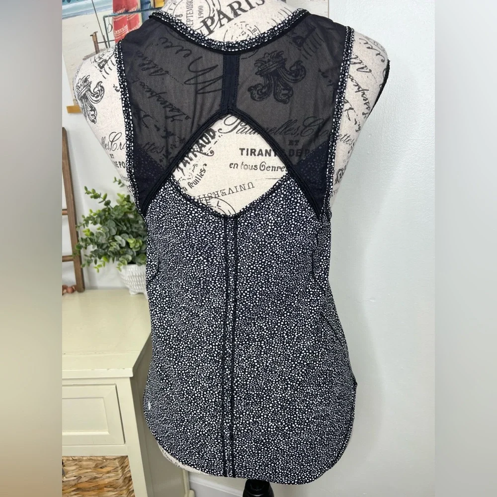 Lululemon Sculpt Tank (Freckle Flower Black White / Black)